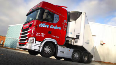 CLIVE COWERN TRANSPORT UNLOCKS IMPROVED SUSTAINABILITY WITH DIGITALLY CONNECTED CARRIER TRANSICOLD VECTOR TRAILER UNITS